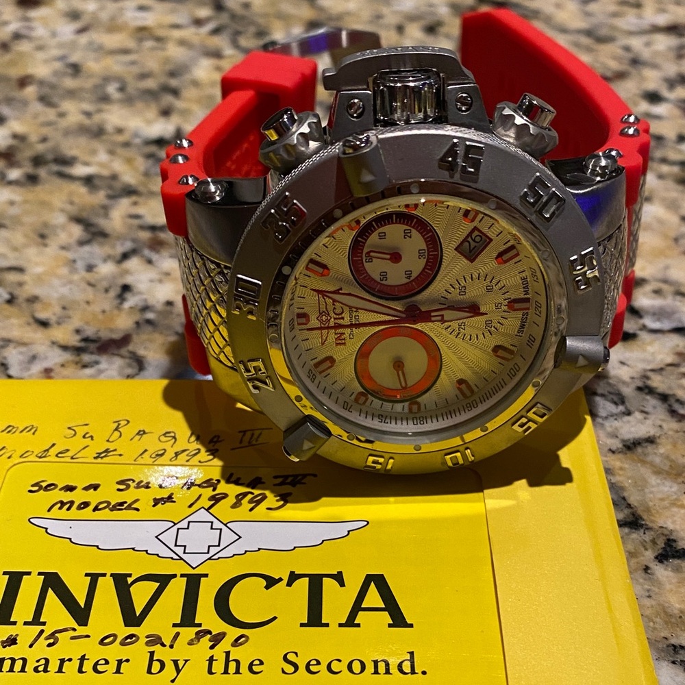 NEVER WORN Invicta Subaqua Noma III Swiss Quartz Chronograph Watch Model 19893